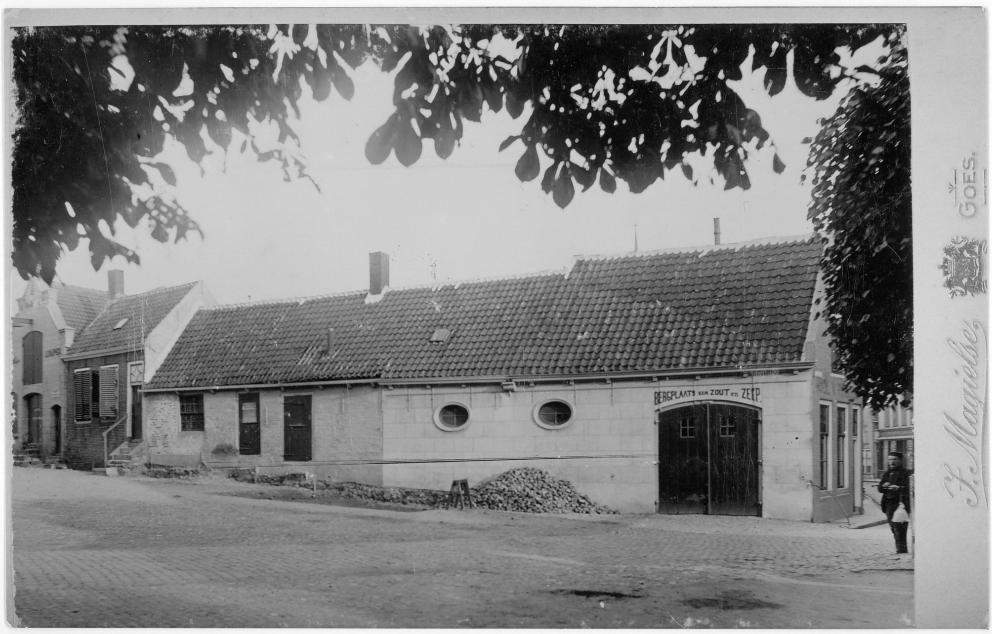 Hoek van de Ganzepoortstraat en Keizersdijk, ca. 1900.
