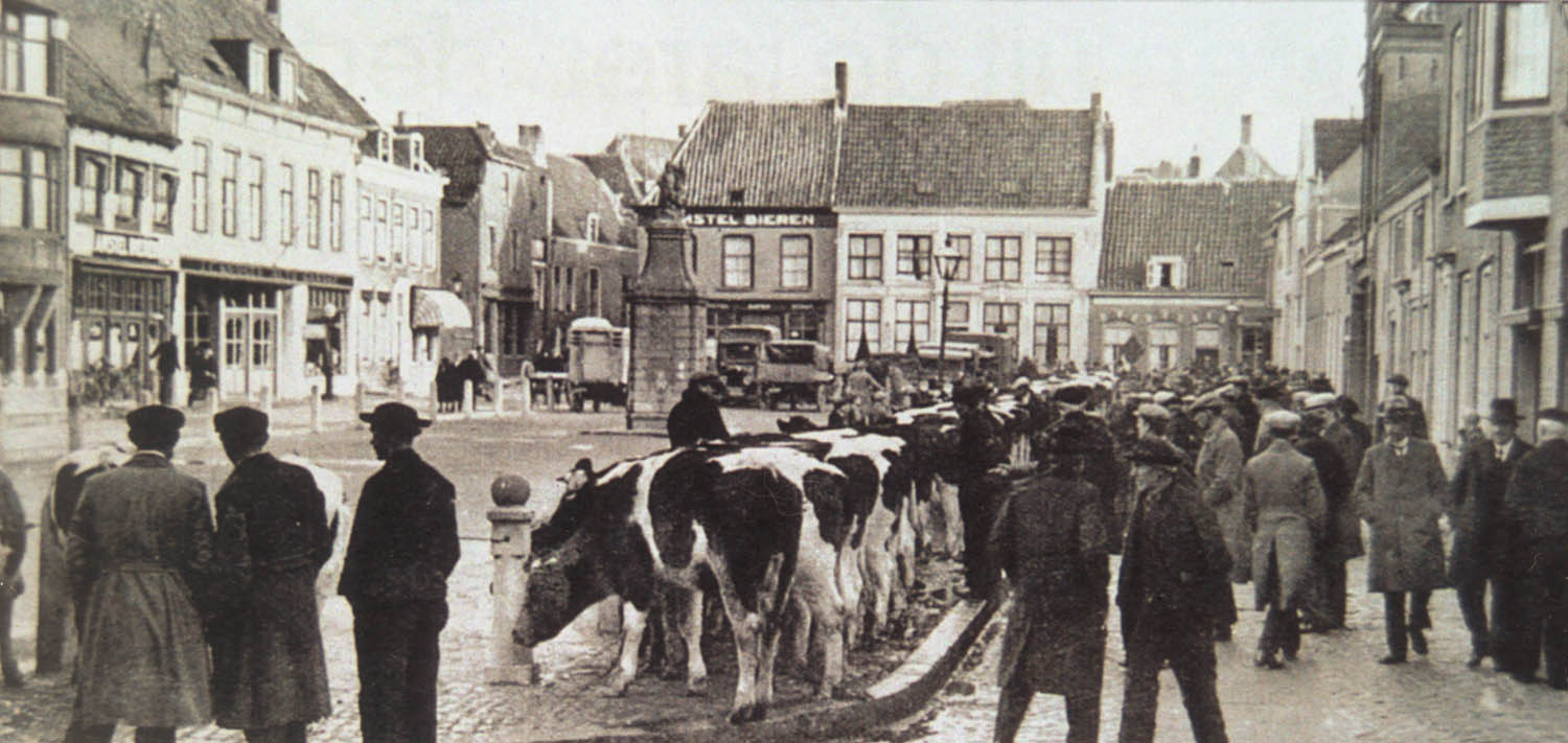 Beestenmarkt, ca. 1930.
