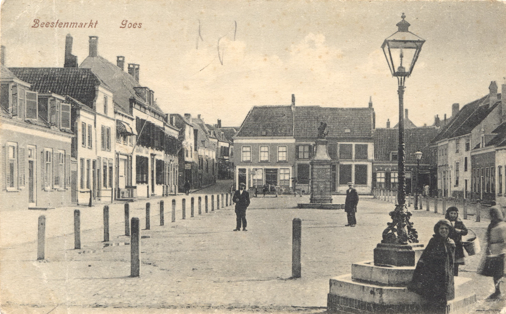 De Beestenmarkt in 1910.