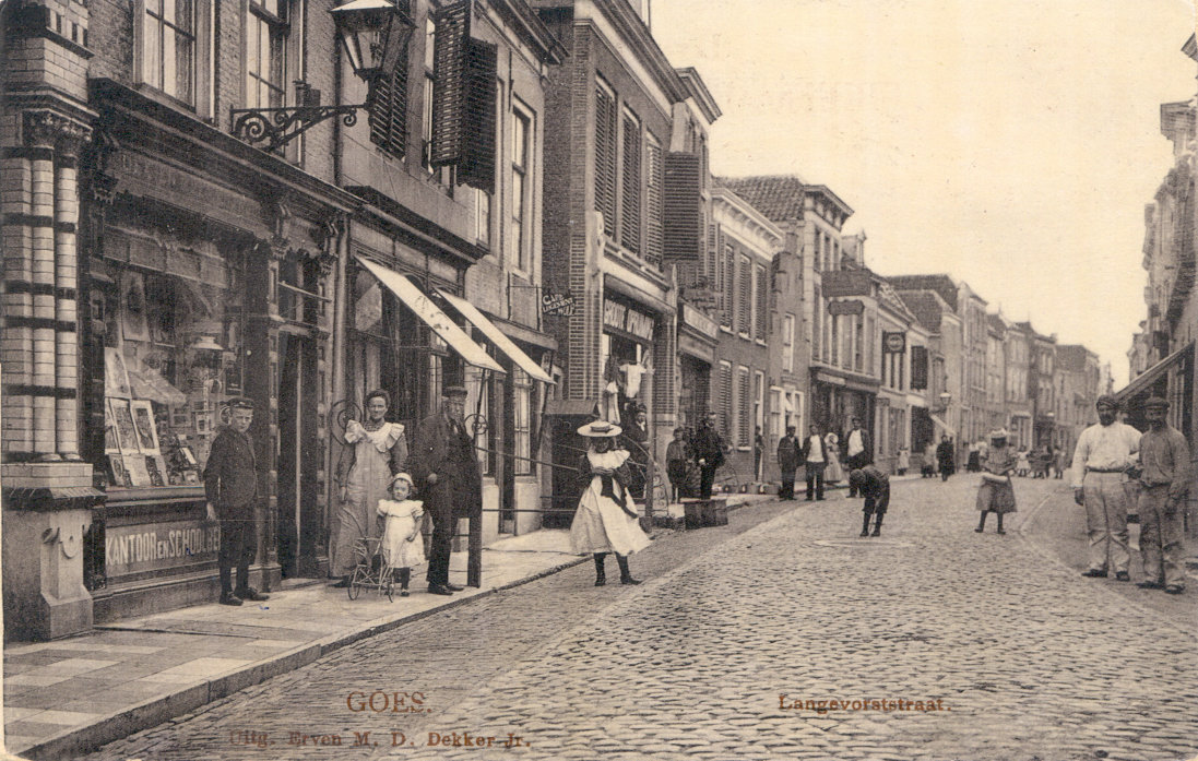 Lange Vorststraat, ca. 1910.