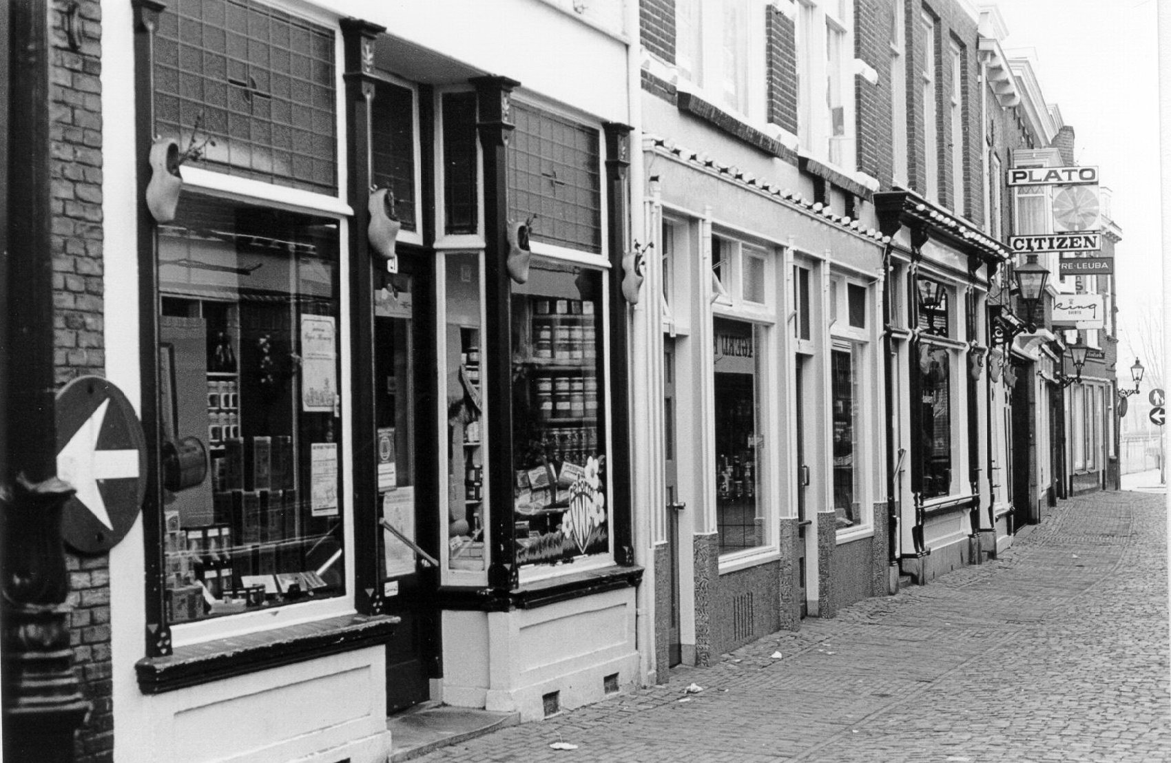 De St. Adriaanstraat in 1980.