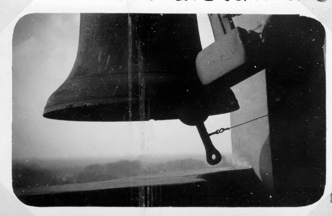 Detail van het carillon van de Grote Kerk, 1935.