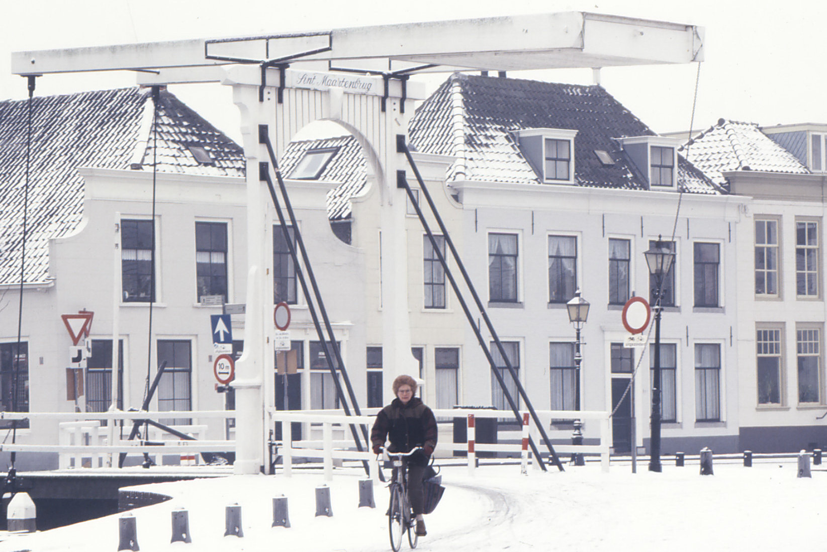 Grote Kade in de sneeuw, 1999.